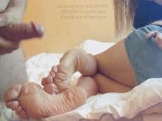 cum on sexy arches gif