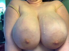 Huge Natural Tits gif