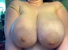 Huge Natural Tits gif