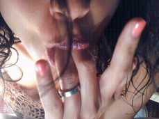 It's finger lickin' good ya! gif