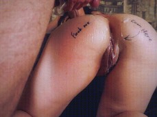 Обкончали шлюху, сперма стекает с пизды gif