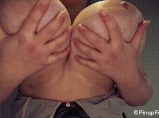 Sara Willis Massive Natural Tts Oil lifft gif