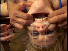 Aarilyn Berra Mouth full of cum gif