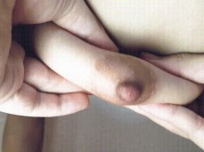 おっぱい揉み揉み gif