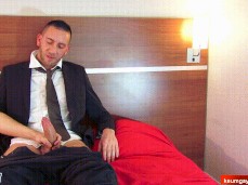 Sexy, cool French guy gets a hand job: La Bonne Grosse Bite 0441 gif