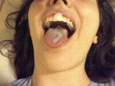  ACORDOU  PEDIU MAMADEIRA PRA TOMAR SEU LEITE  gif