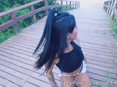 🍼MORENA SAFADA MAMANDO EM PUBLICO🍼 gif