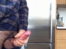 Дрочка в трусах gif