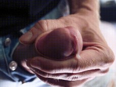 Дрочка в джинсах gif