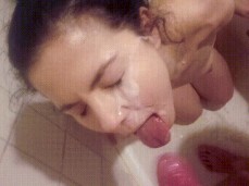 Huge cumshot in the face 2 gif