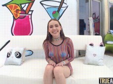 なおみぶるー gif