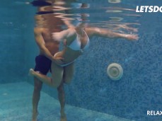 AMAZING GIRL! 🔥 gif