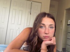 MY PUSSY LOVE IT 🔥 gif