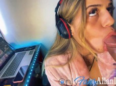 MY PUSSY LOVE IT 🔥 gif