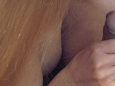 blonde lèche une bite gif