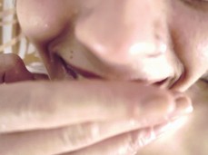 Le encanta la leche  el desayuno gif