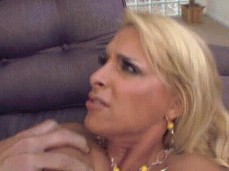 H0LLY H4L570N 80 gif