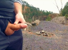 Дрочка в джинсах gif