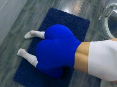 blu leggings gif