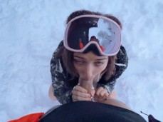 Tomando lechita durante la temporada invernal gif