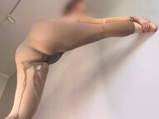 leggings pee wetting gif