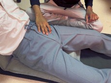 友達にぬいてあげる gif