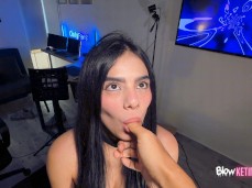 eye contact from perfect latina gif