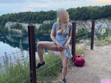 public flash and play gif