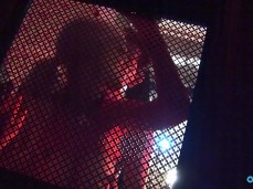 Sacerdote impide que una chica se confiese perforando su coño perforado gif