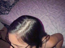 latina nerd pide ayuda con clases de ingles y me paga chupandome la verga gif