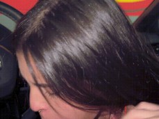 latina morocha muy puta me paga uber con una garganta profunda gif