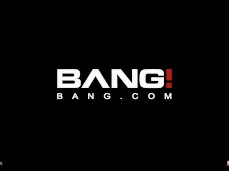 Violet myers saltando gif