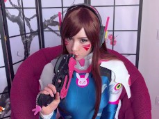 dva teasing yuou gif