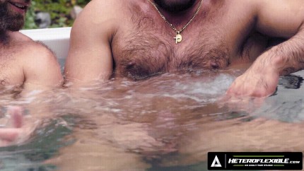 Only Matt & Sir Peter get closer in a Jacuzzi 0343 under water