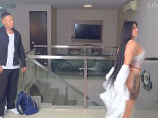 Dejo que mi marido me folle el culo con su gran Black polla gif