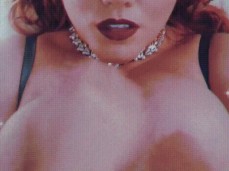 Flaunting Linger-Redhead gif