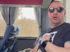 Thanks to the passenger sitting next to me, the bus ride was very pleasant. gif