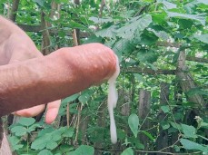 Nature lover / volunteer firefighter deploys hose to prevent wildfire 0128- gif