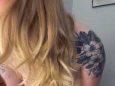 Lucy Goosey gif