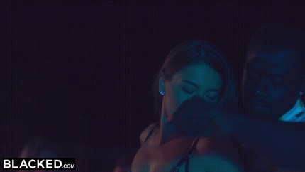 Talia Mint dancing