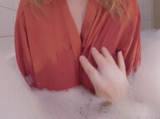 sobigtits gif