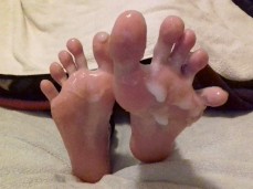feet cum gif