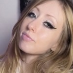 Daphne Dare