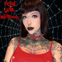 Goth Mommy Lilli