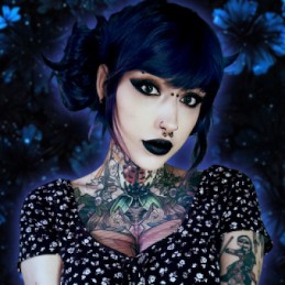 Goth Mommy Lilli