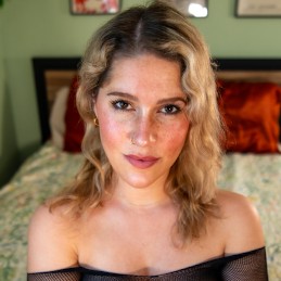 Alexxx Hart