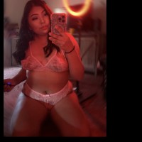 Vibrant Vixen Mami
