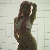 DelfiHotWife3