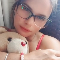 Anne molhadinha 