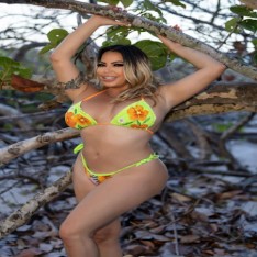 Julianna Vega Official